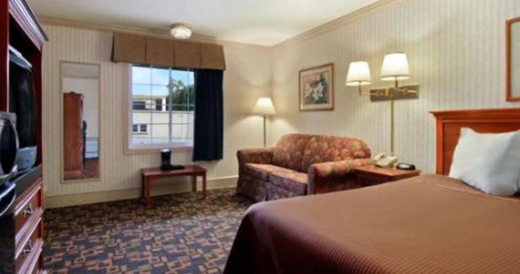 Howard Johnson By Wyndham הרשי מראה חיצוני תמונה